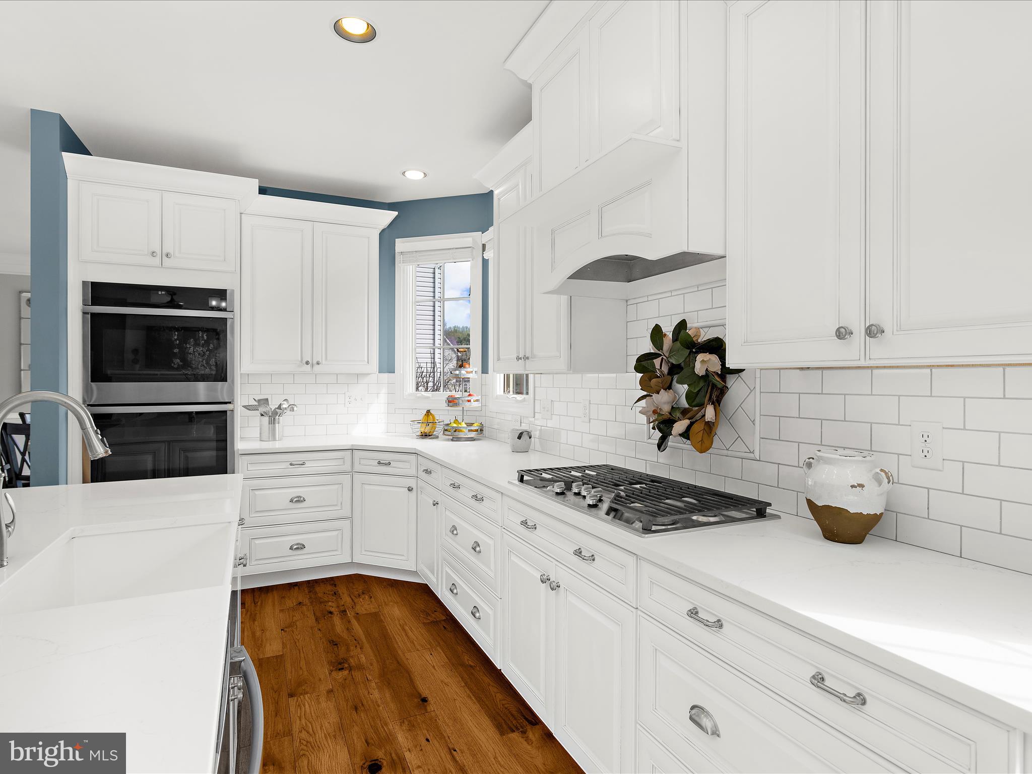 GROVEMONT - Residential