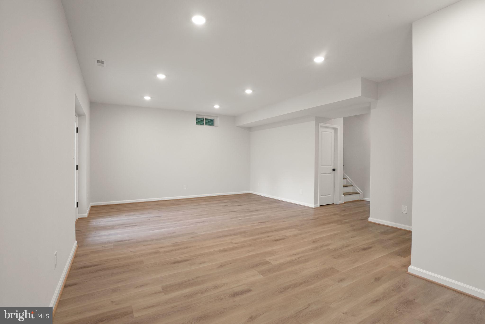 POPES HEAD ESTATES - Residential