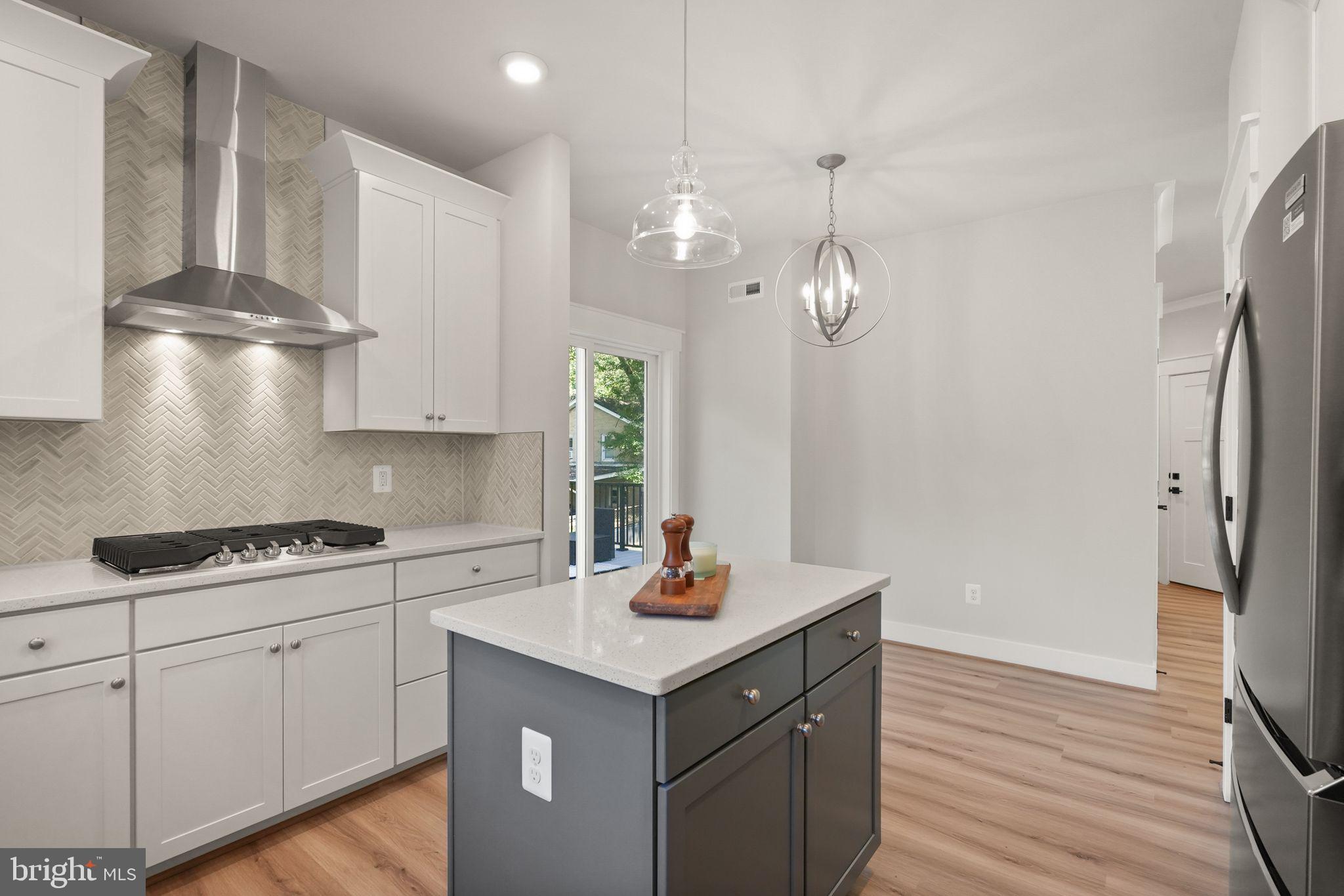 POPES HEAD ESTATES - Residential