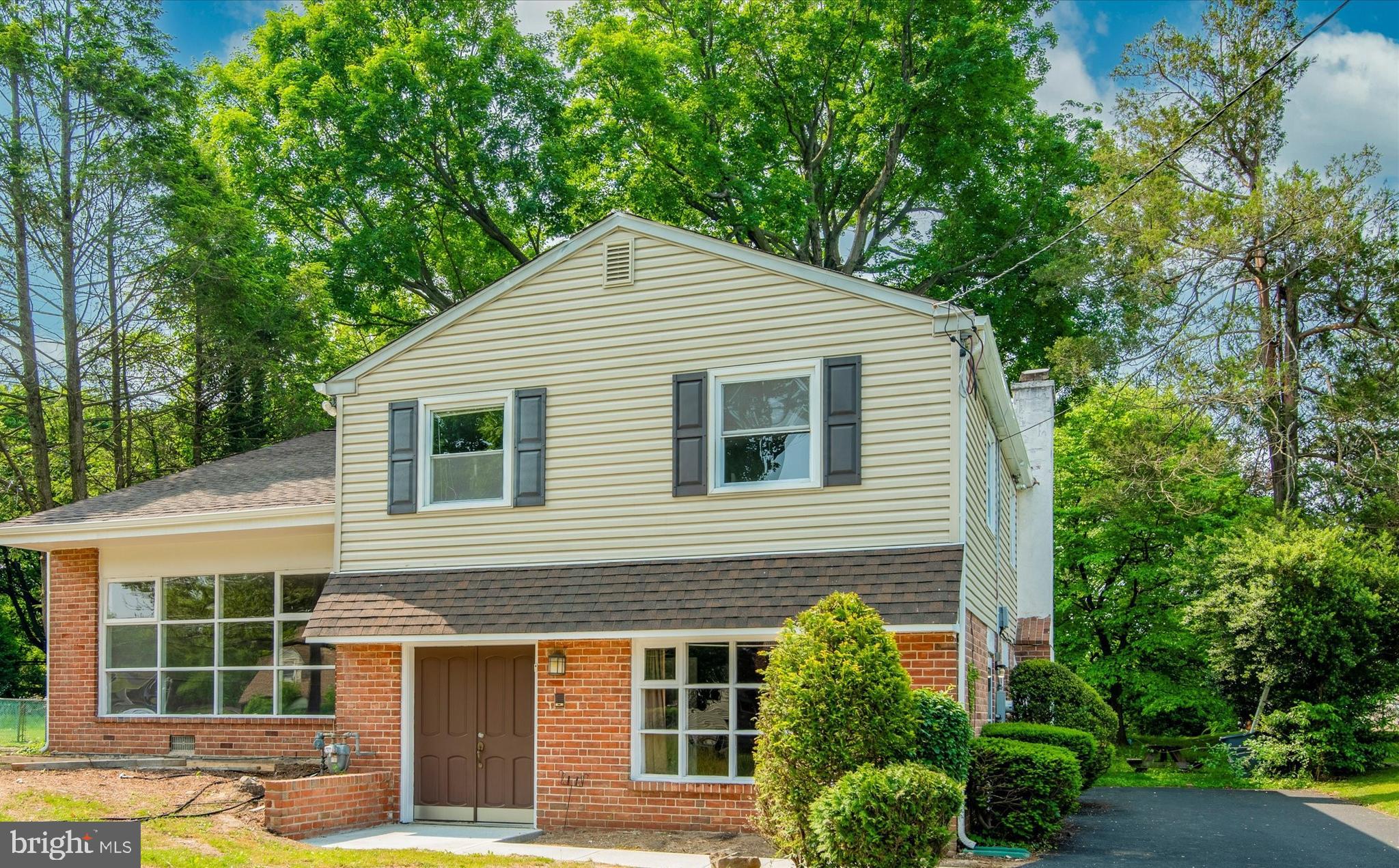 ELKINS PARK - Residential