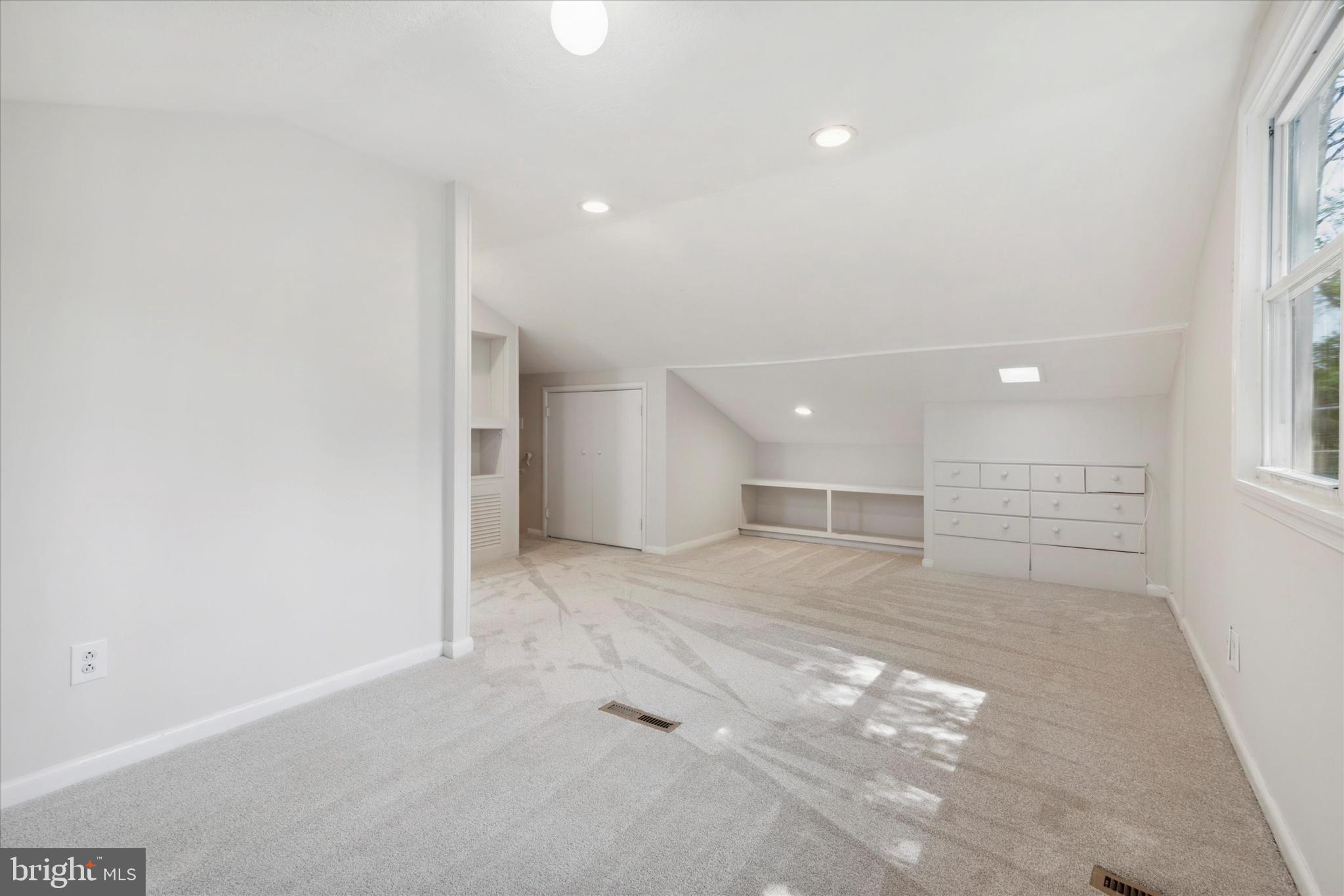 ELKINS PARK - Residential