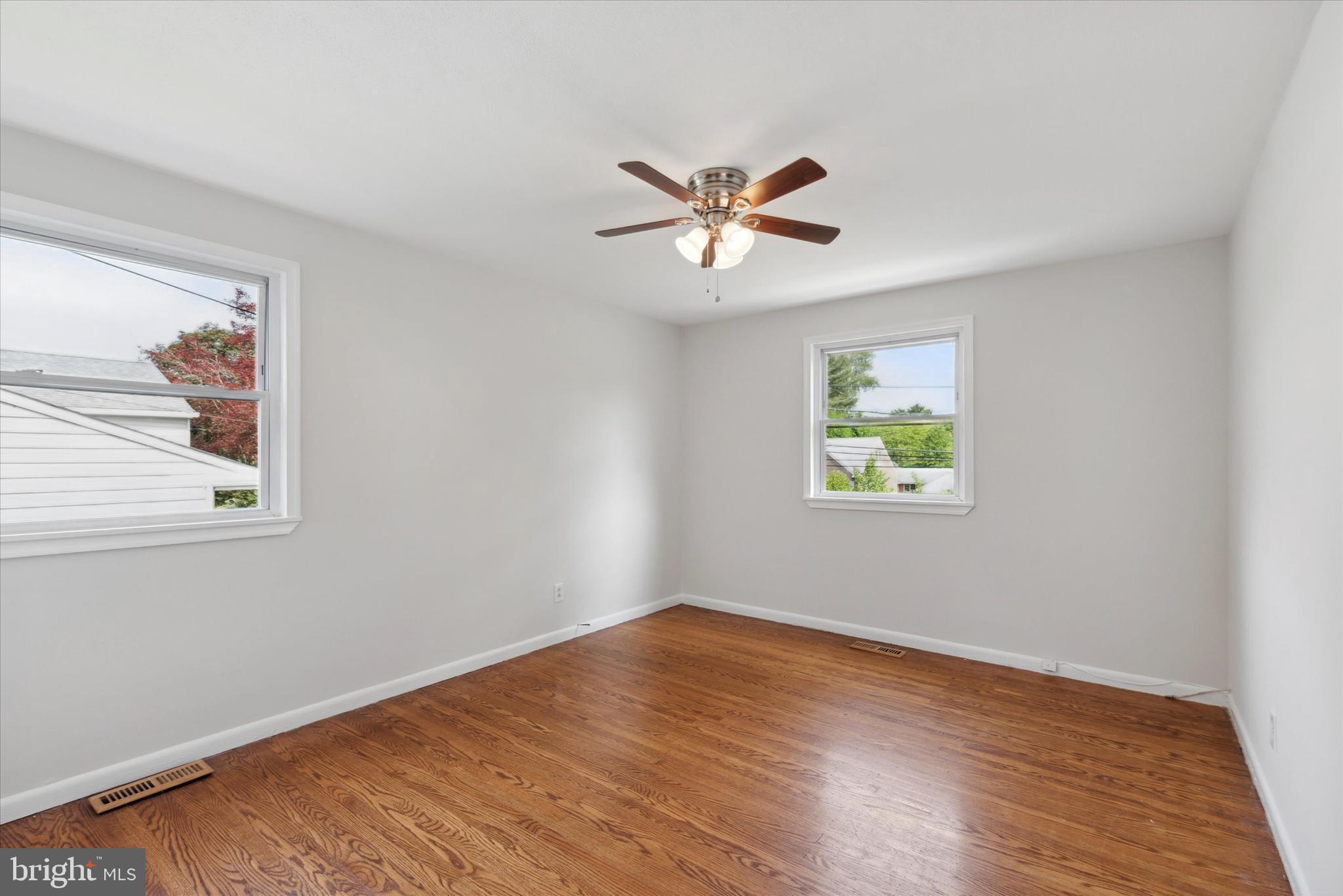ELKINS PARK - Residential