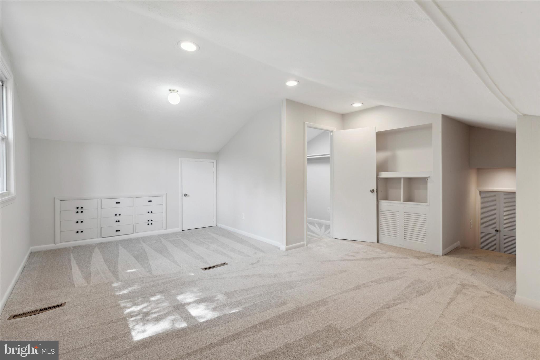 ELKINS PARK - Residential