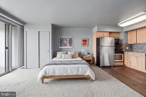Condo For Sale - 2401 Pennsylvania Avenue #15A08<br/> Philadelphia County, PHILADELPHIA, PA 19130