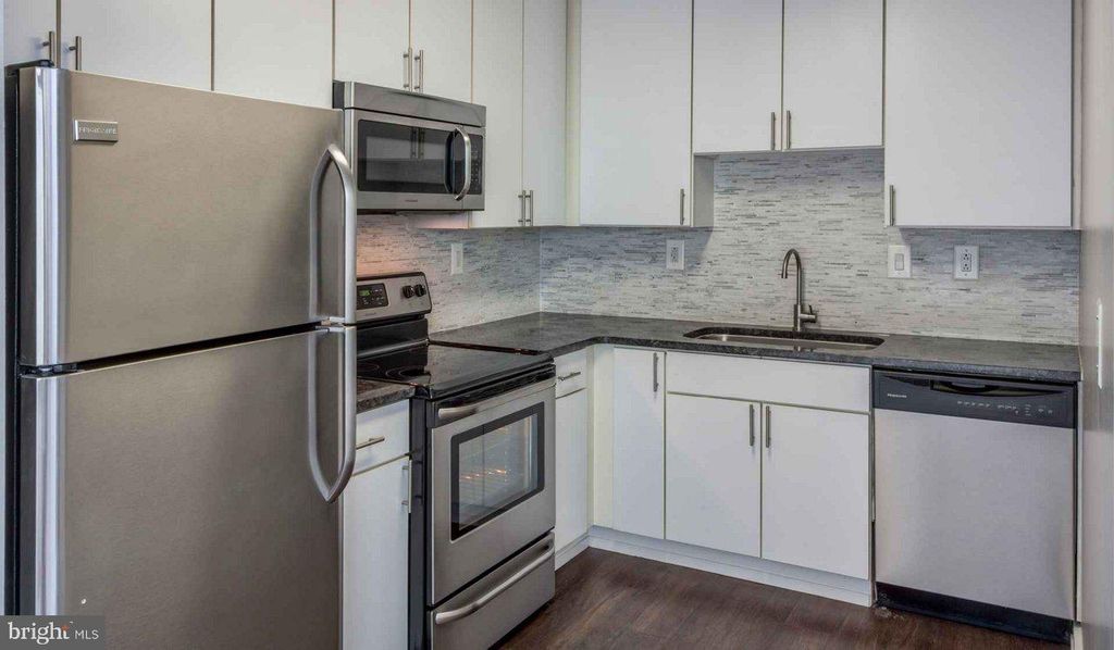 Photo of 201 S 25th Street #2B-415, PHILADELPHIA, PA 19103 (MLS # PAPH2565382)