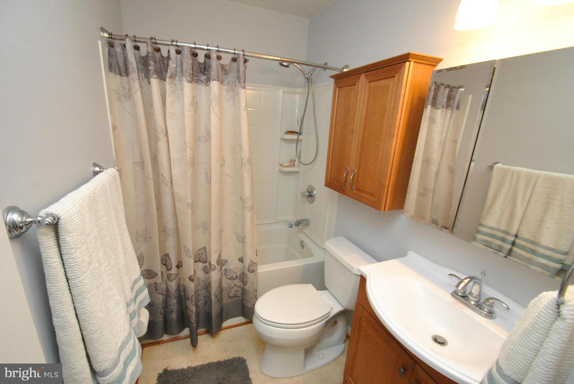 KINGS COURT - Residential