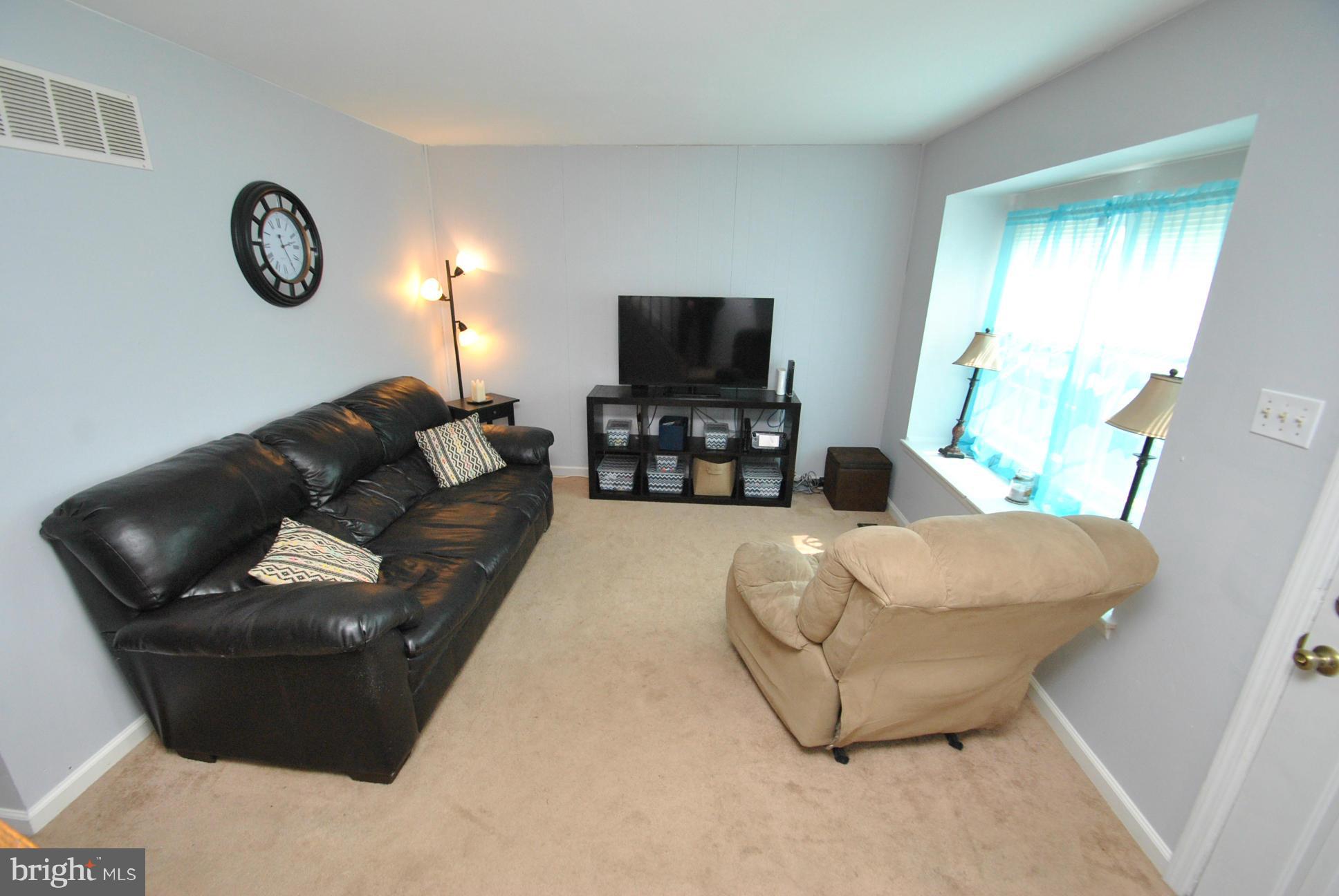 KINGS COURT - Residential