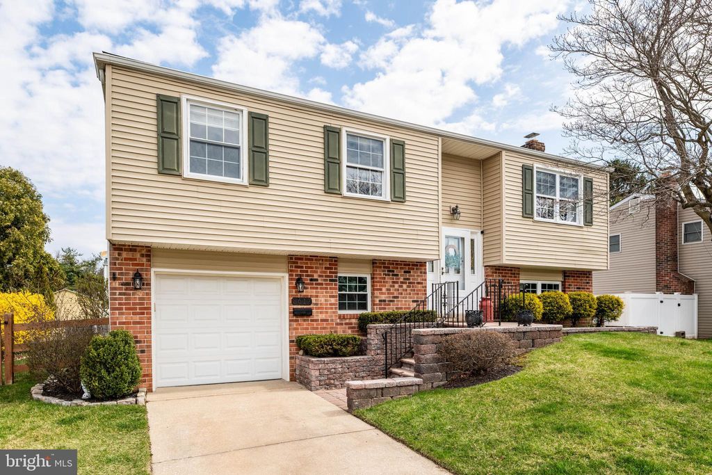 Photo of 8617 Steeple Drive, PHILADELPHIA, PA 19128 (MLS # PAPH2601100)