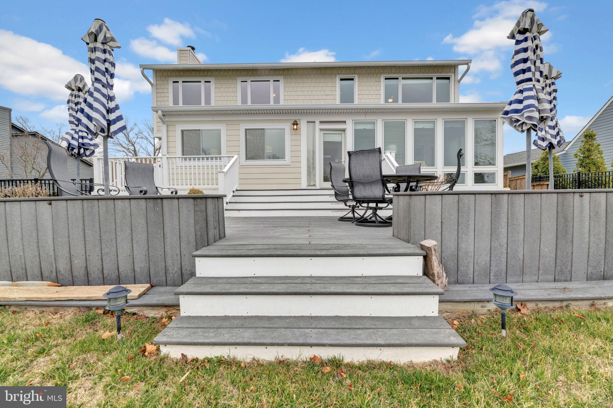 QUAY HARBOUR COMMUNITY - Residential Lease