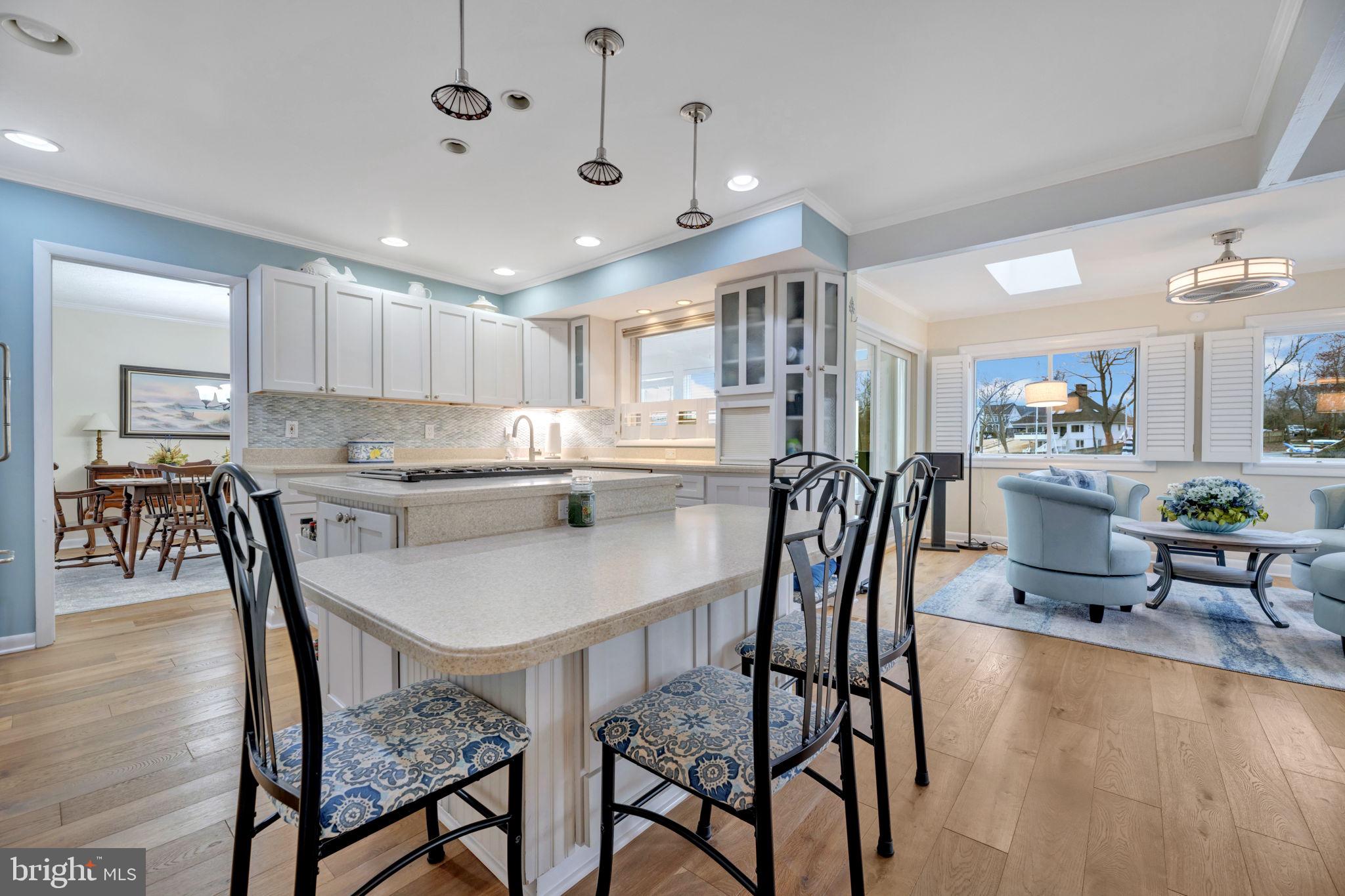 QUAY HARBOUR COMMUNITY - Residential Lease