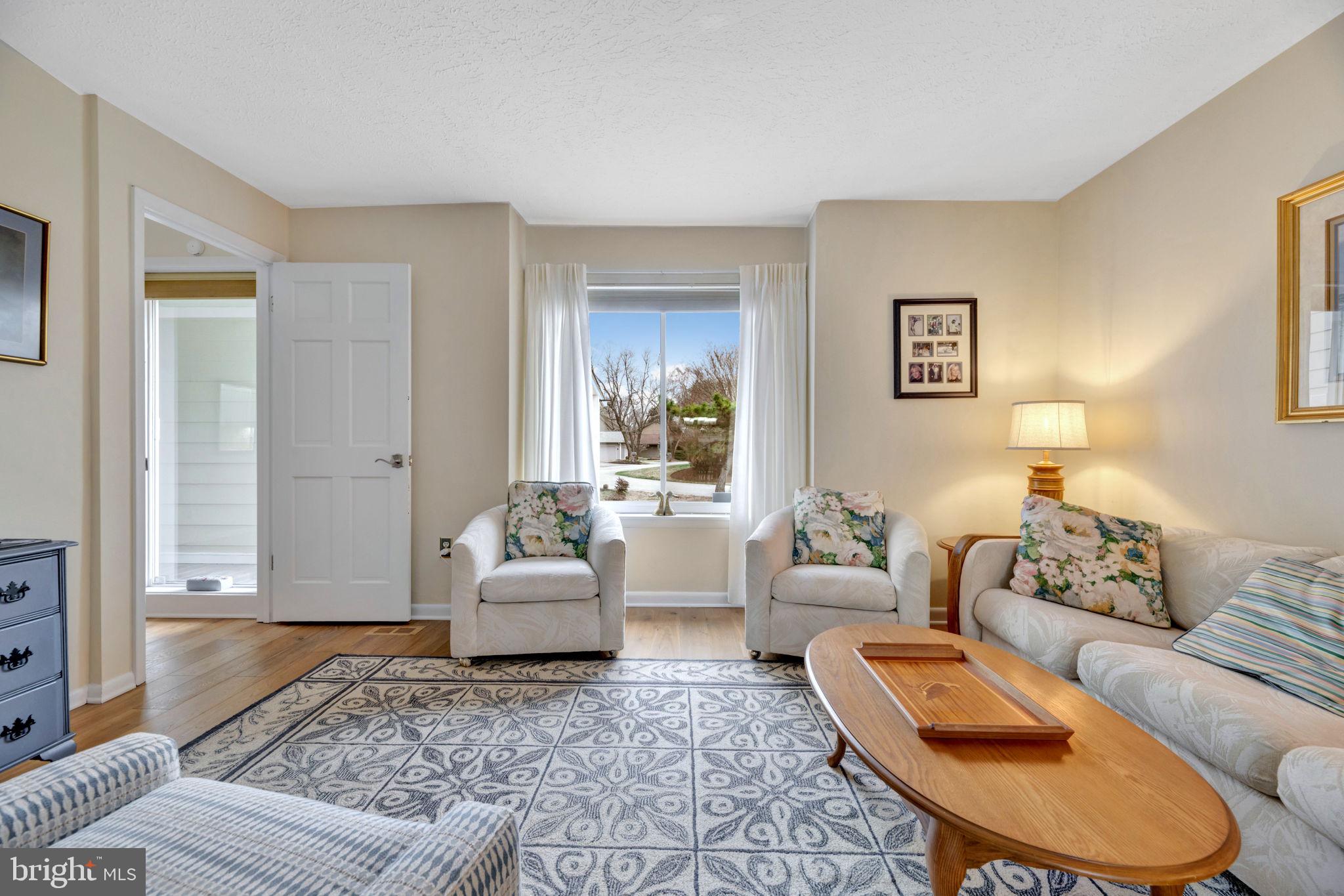 QUAY HARBOUR COMMUNITY - Residential Lease