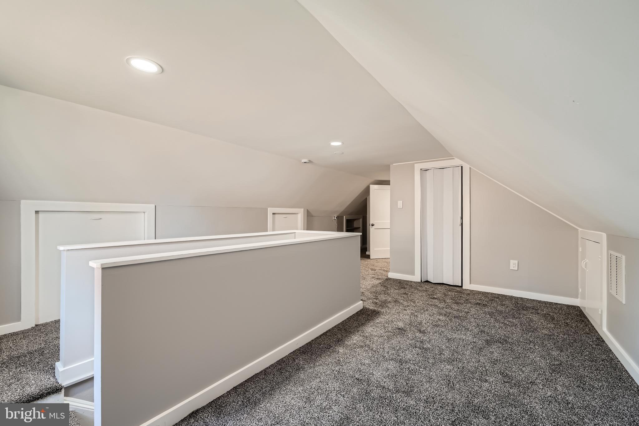 EASTERN TERRACE - Residential