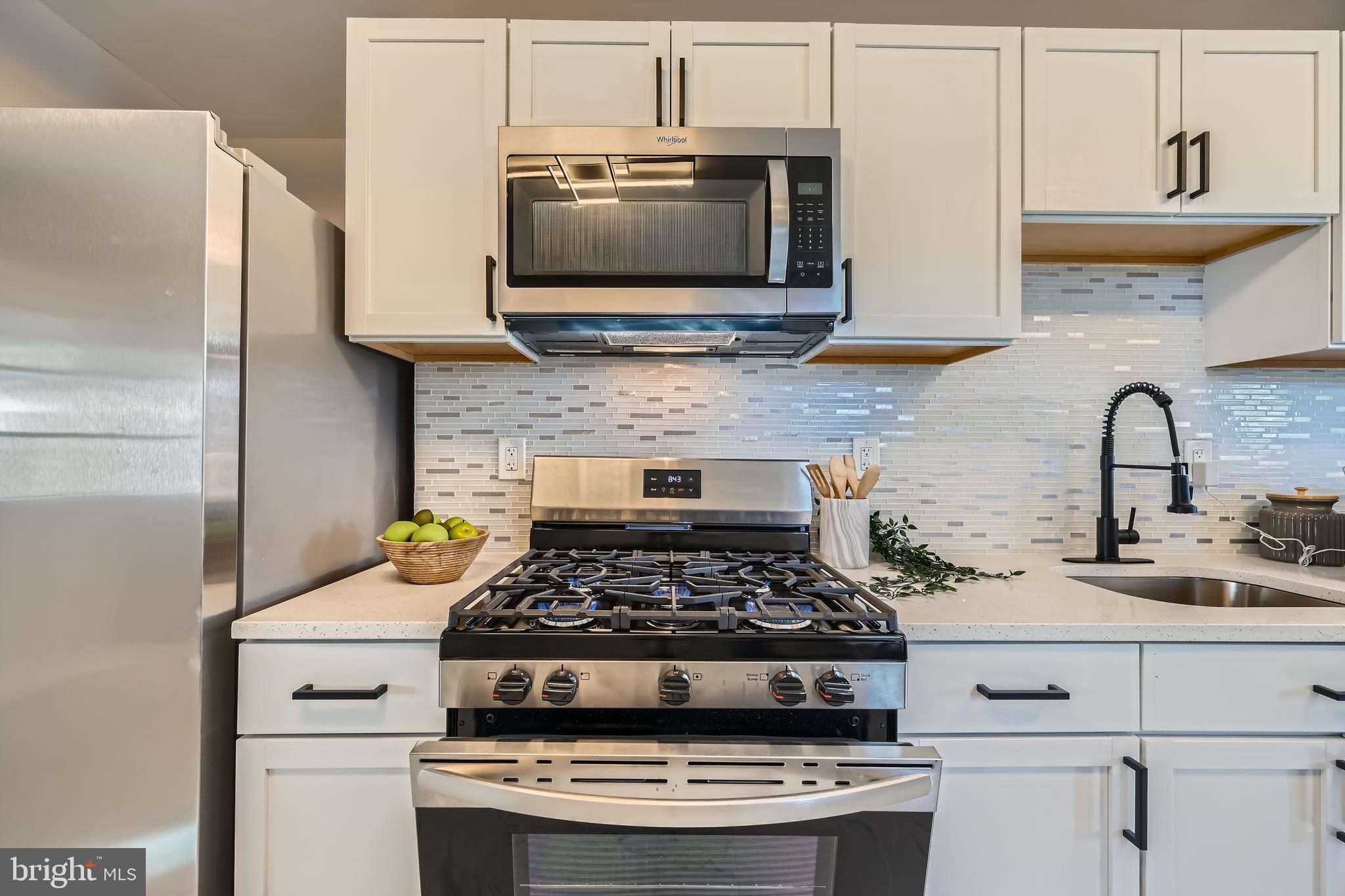 EASTERN TERRACE - Residential