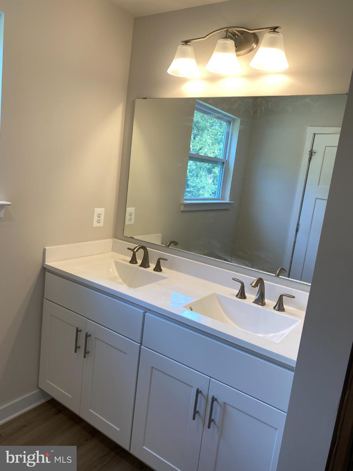 STONEY RIDGE - Residential Lease