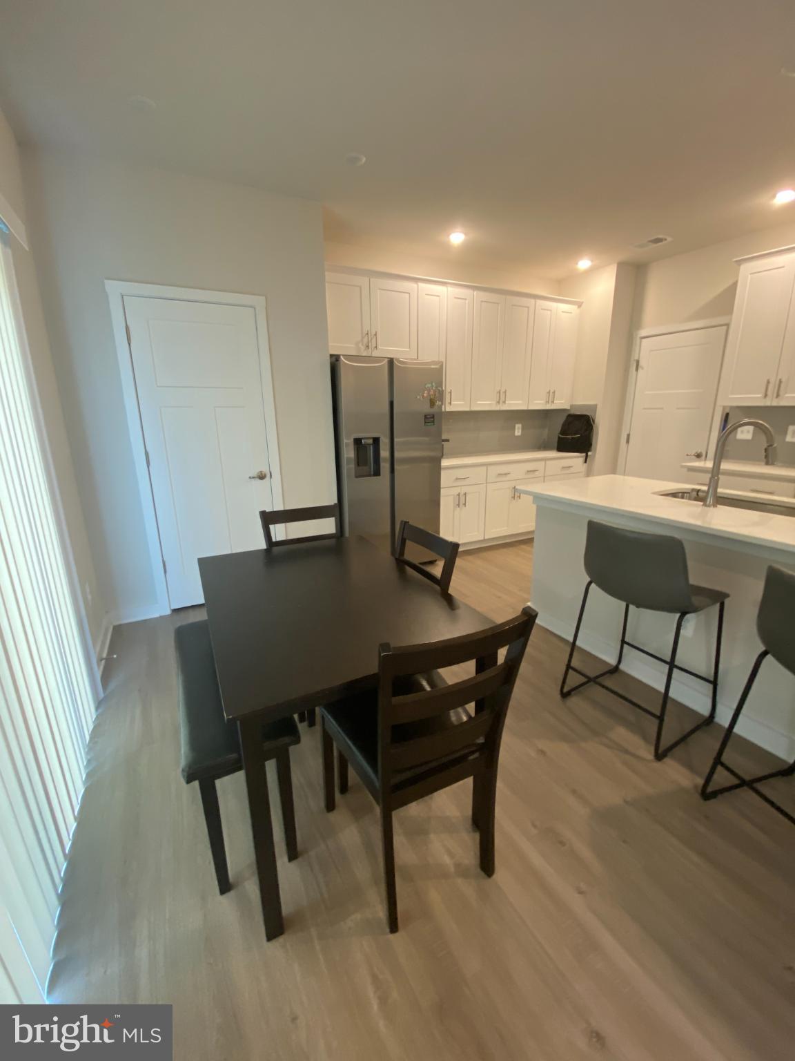 STONEY RIDGE - Residential Lease