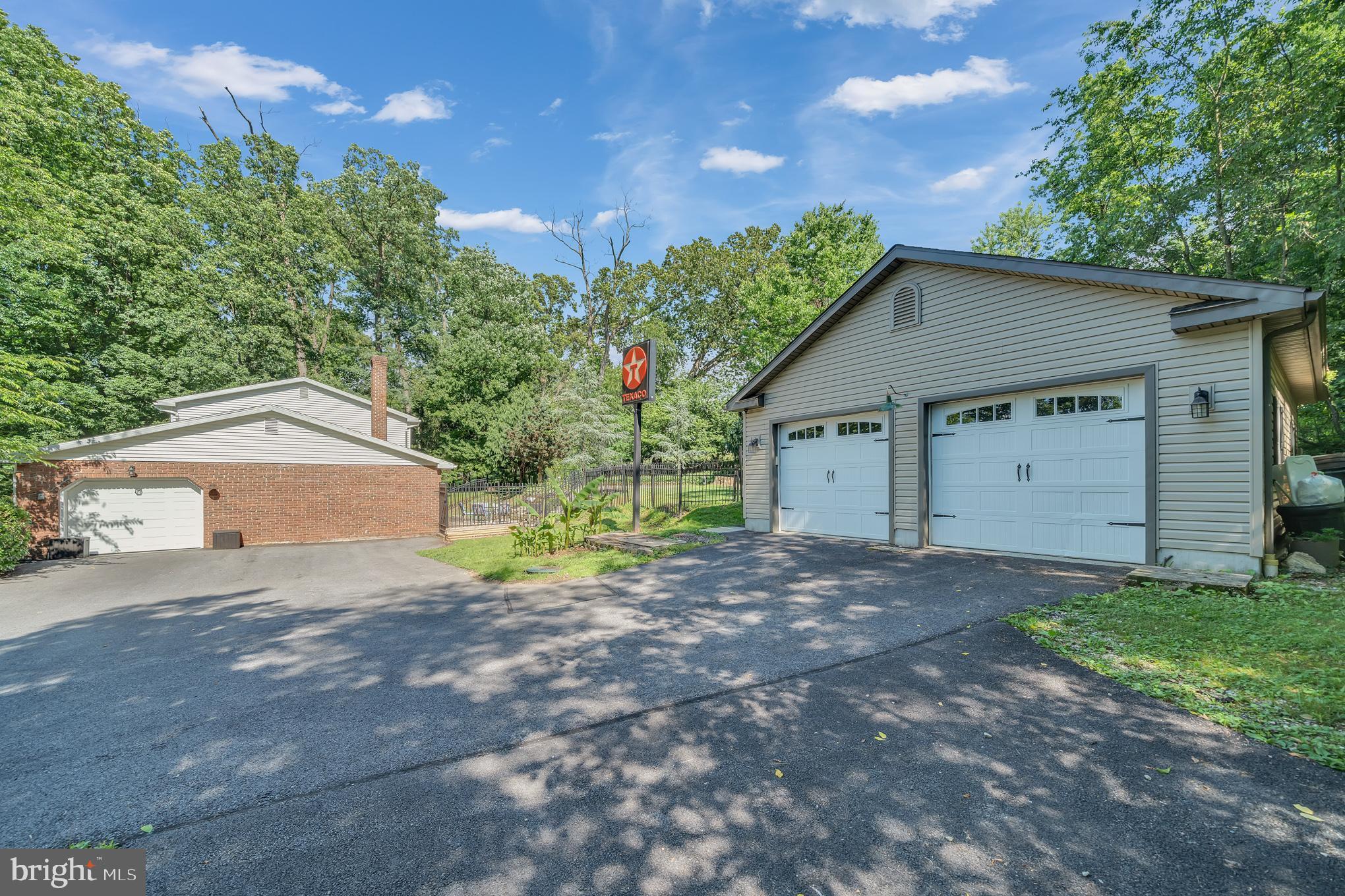 SPRING GROVE - Residential