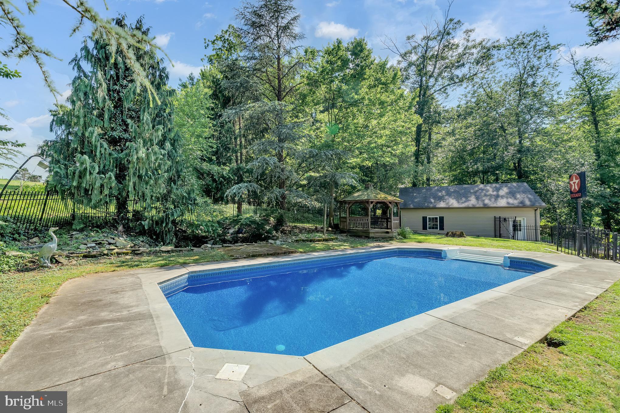 SPRING GROVE - Residential