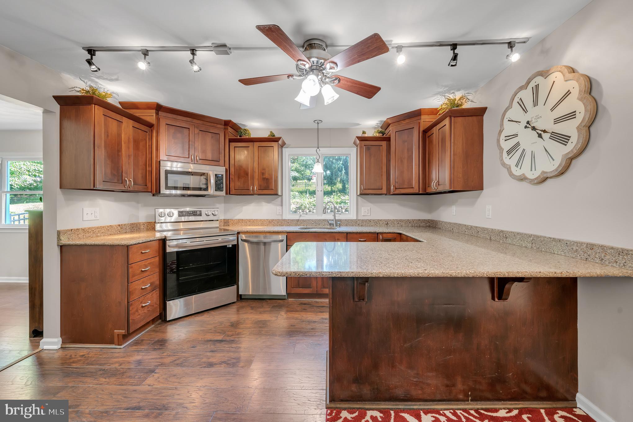 SPRING GROVE - Residential