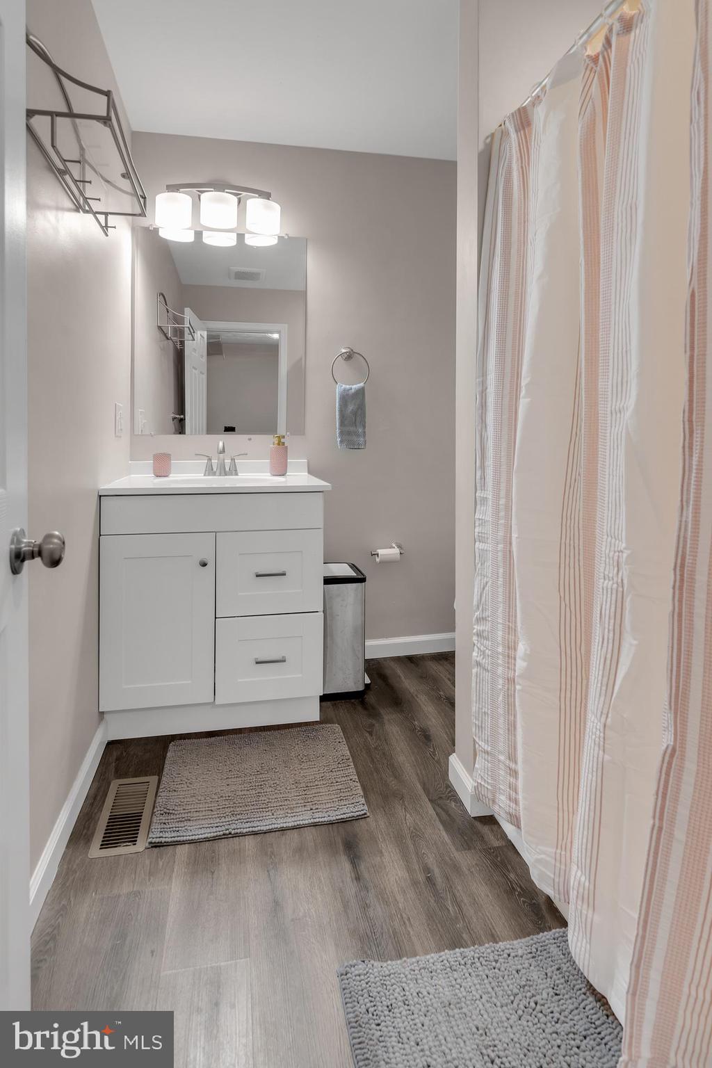 SPRING GROVE - Residential