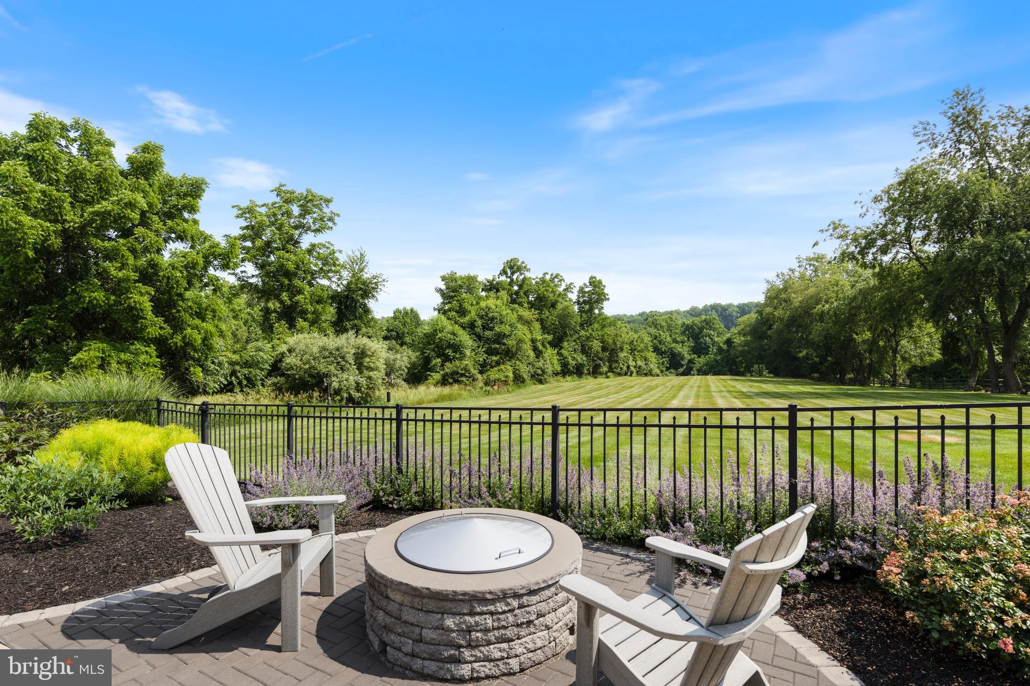 FOLLY HILL FARMS - Residential