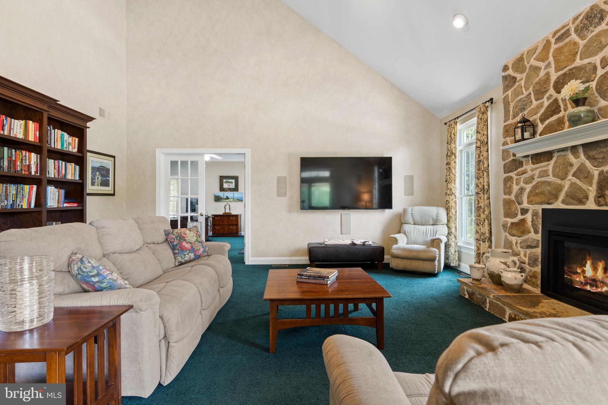 FOLLY HILL FARMS - Residential