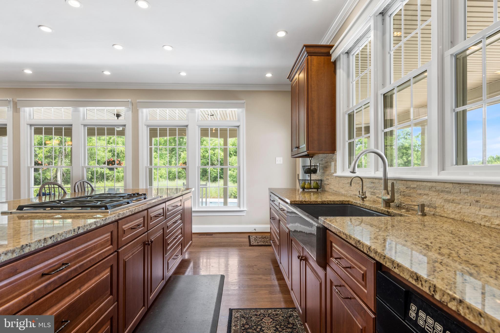 FOLLY HILL FARMS - Residential