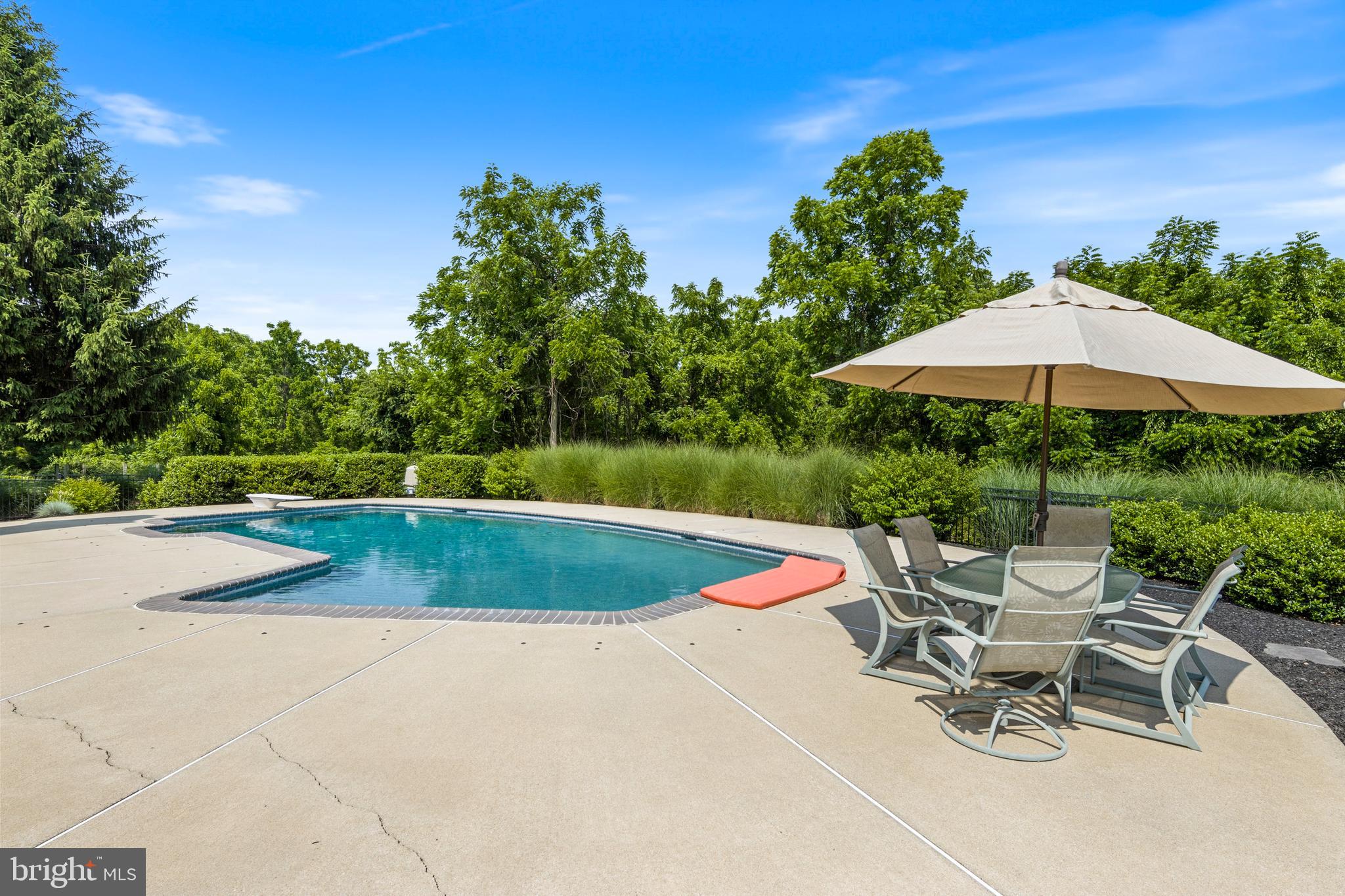 FOLLY HILL FARMS - Residential