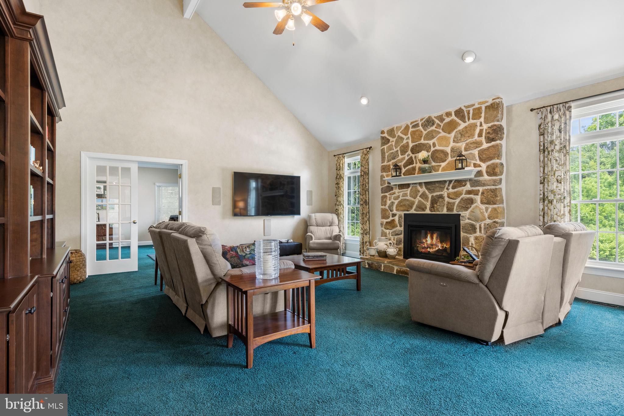 FOLLY HILL FARMS - Residential