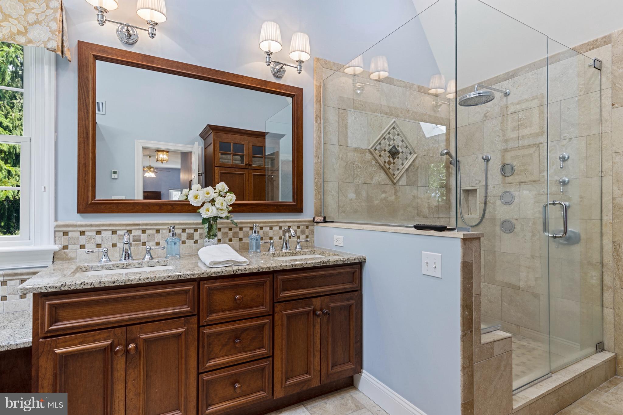 FOLLY HILL FARMS - Residential