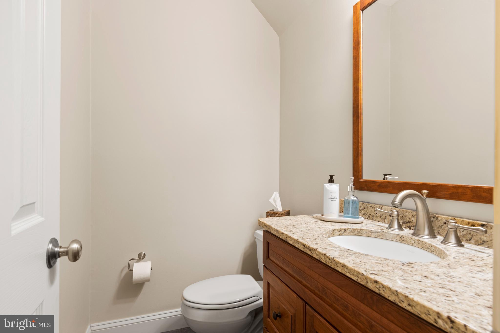 FOLLY HILL FARMS - Residential