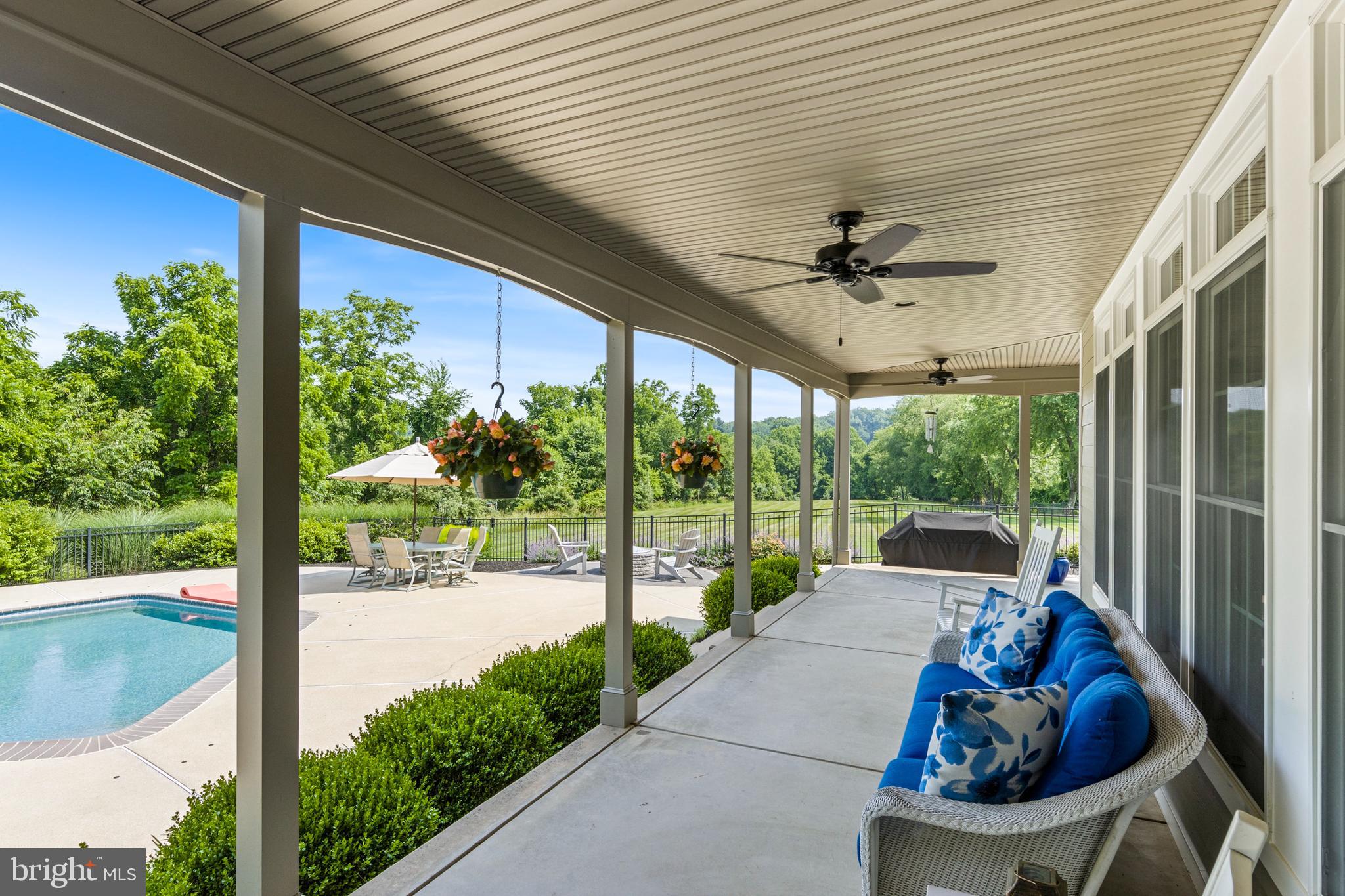 FOLLY HILL FARMS - Residential