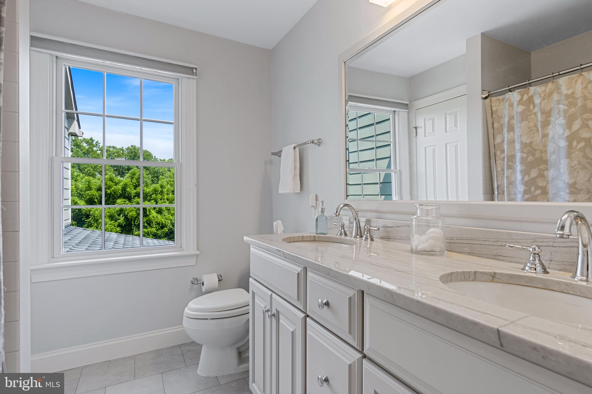 FOLLY HILL FARMS - Residential