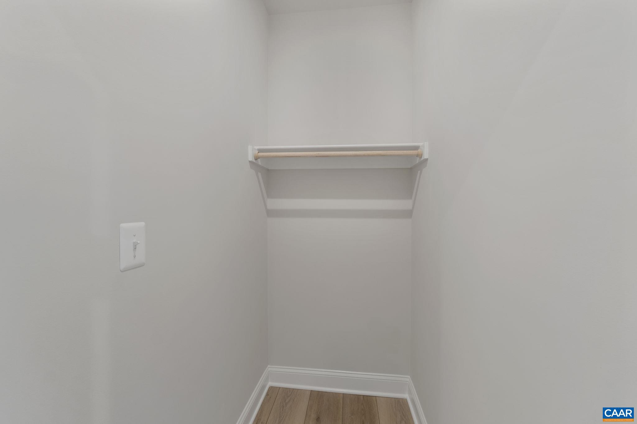 SPRING CREEK - Residential