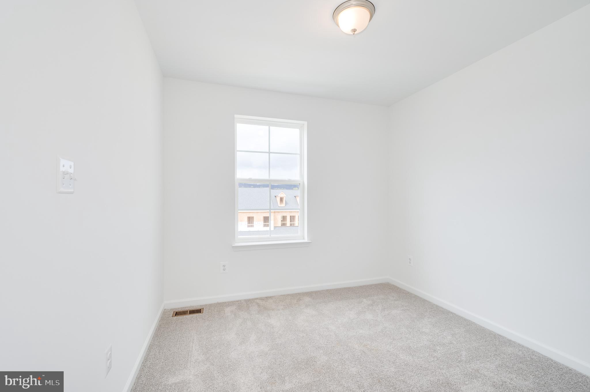 MARTINSBURG STATION - Residential Lease