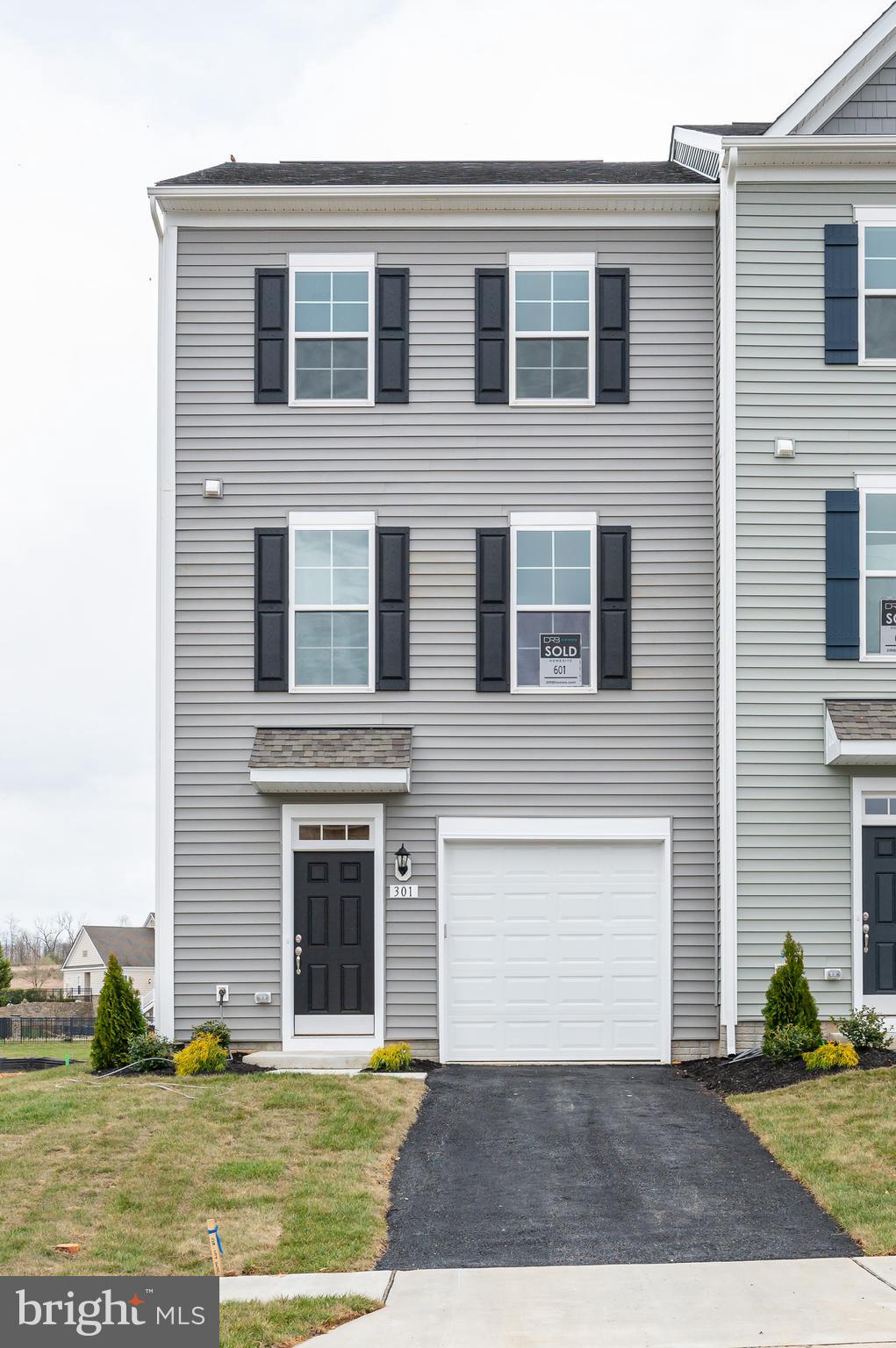 MARTINSBURG STATION - Residential Lease