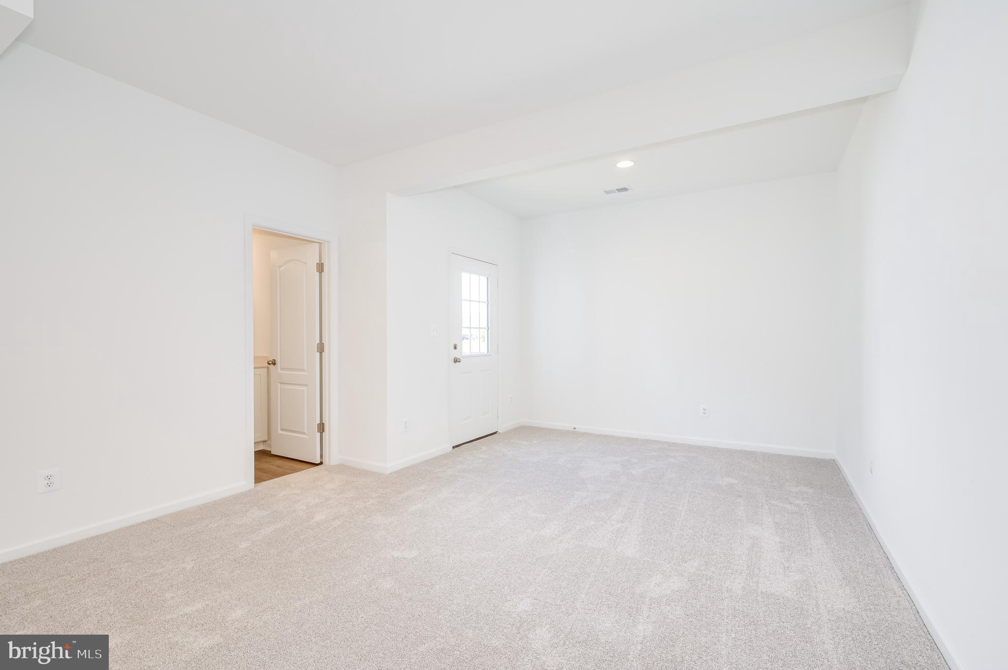 MARTINSBURG STATION - Residential Lease