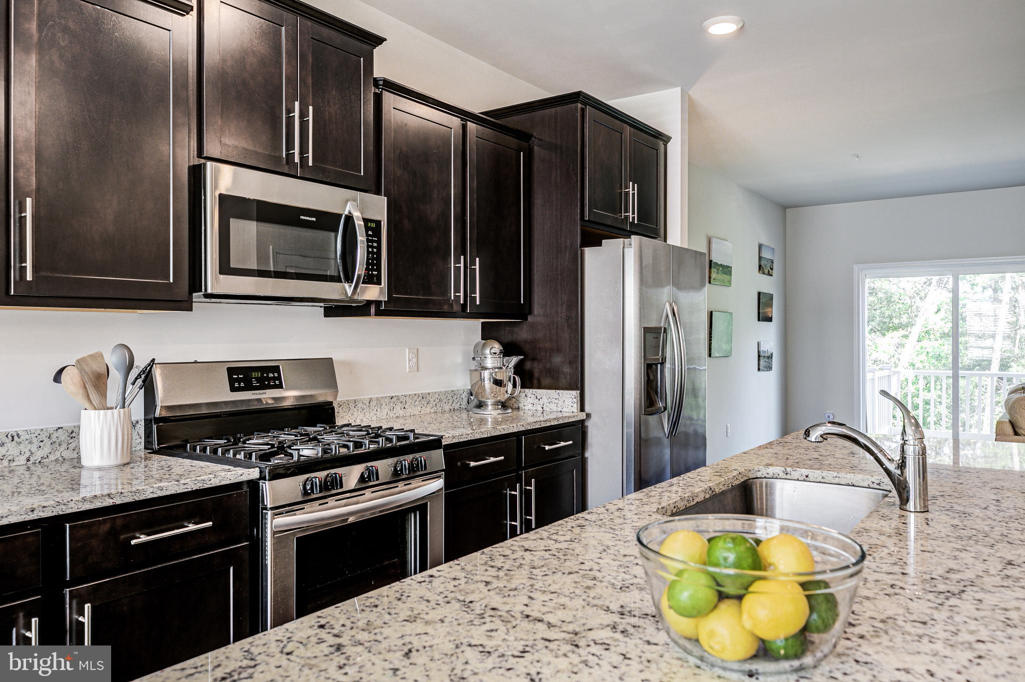 SEVEN OAKS - Residential