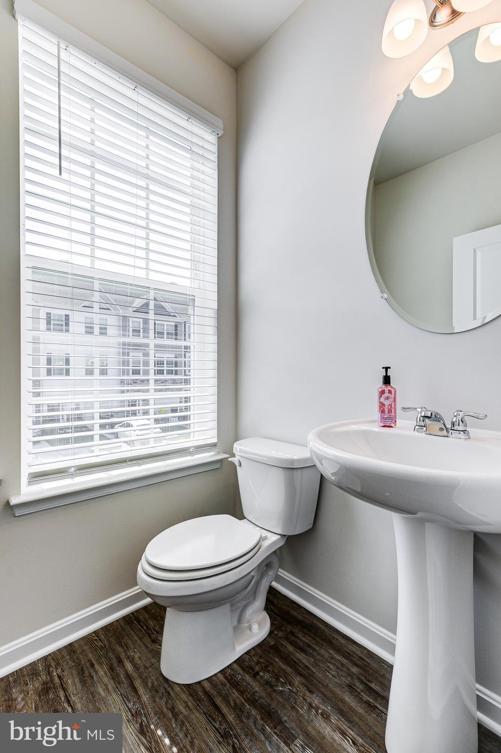 SEVEN OAKS - Residential