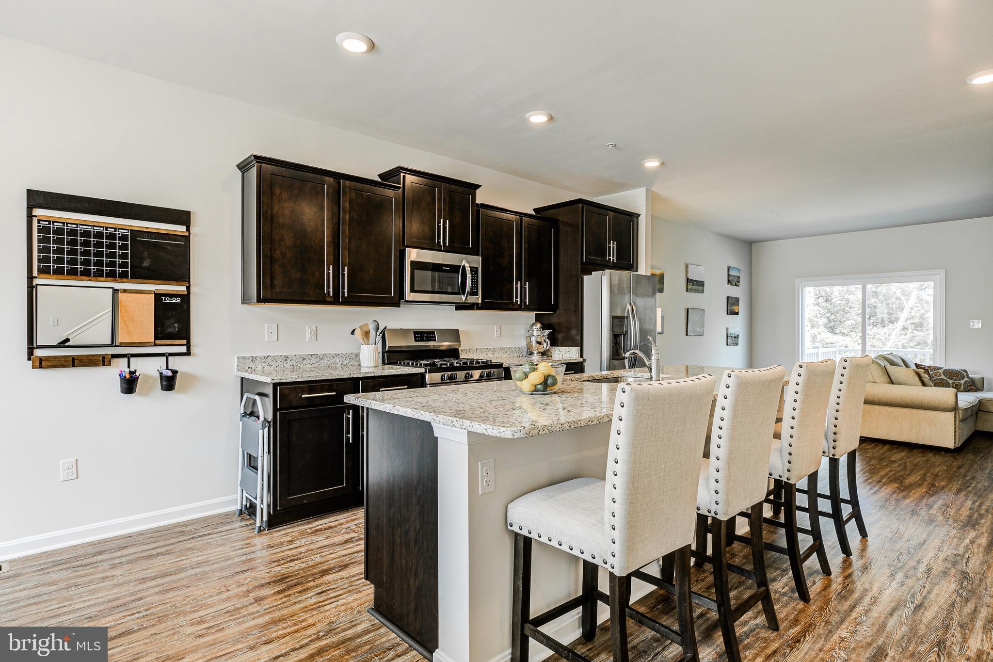 SEVEN OAKS - Residential