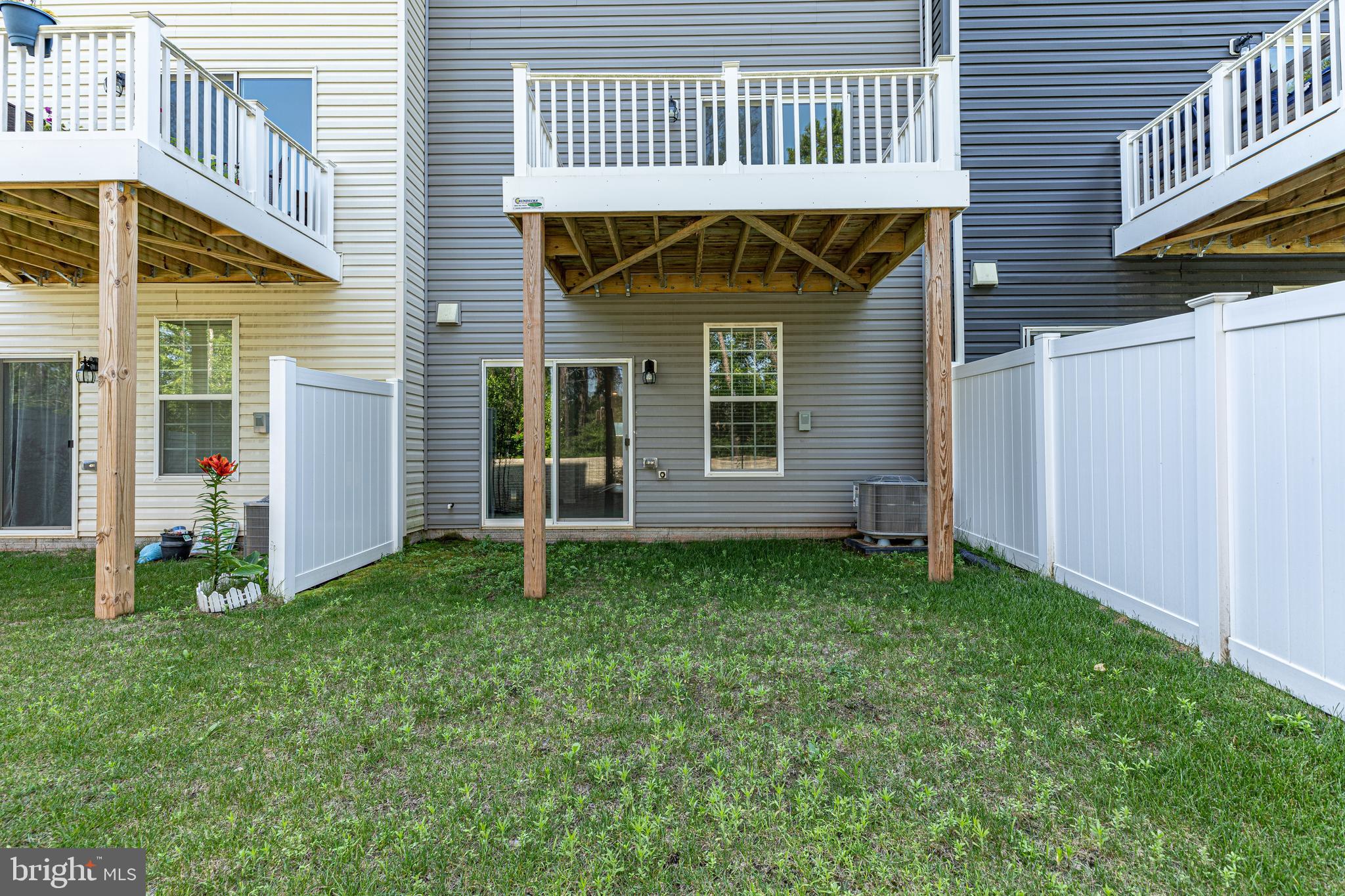 SEVEN OAKS - Residential