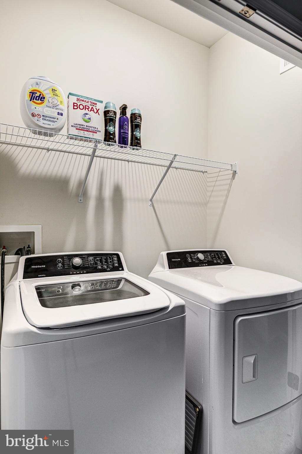 SEVEN OAKS - Residential