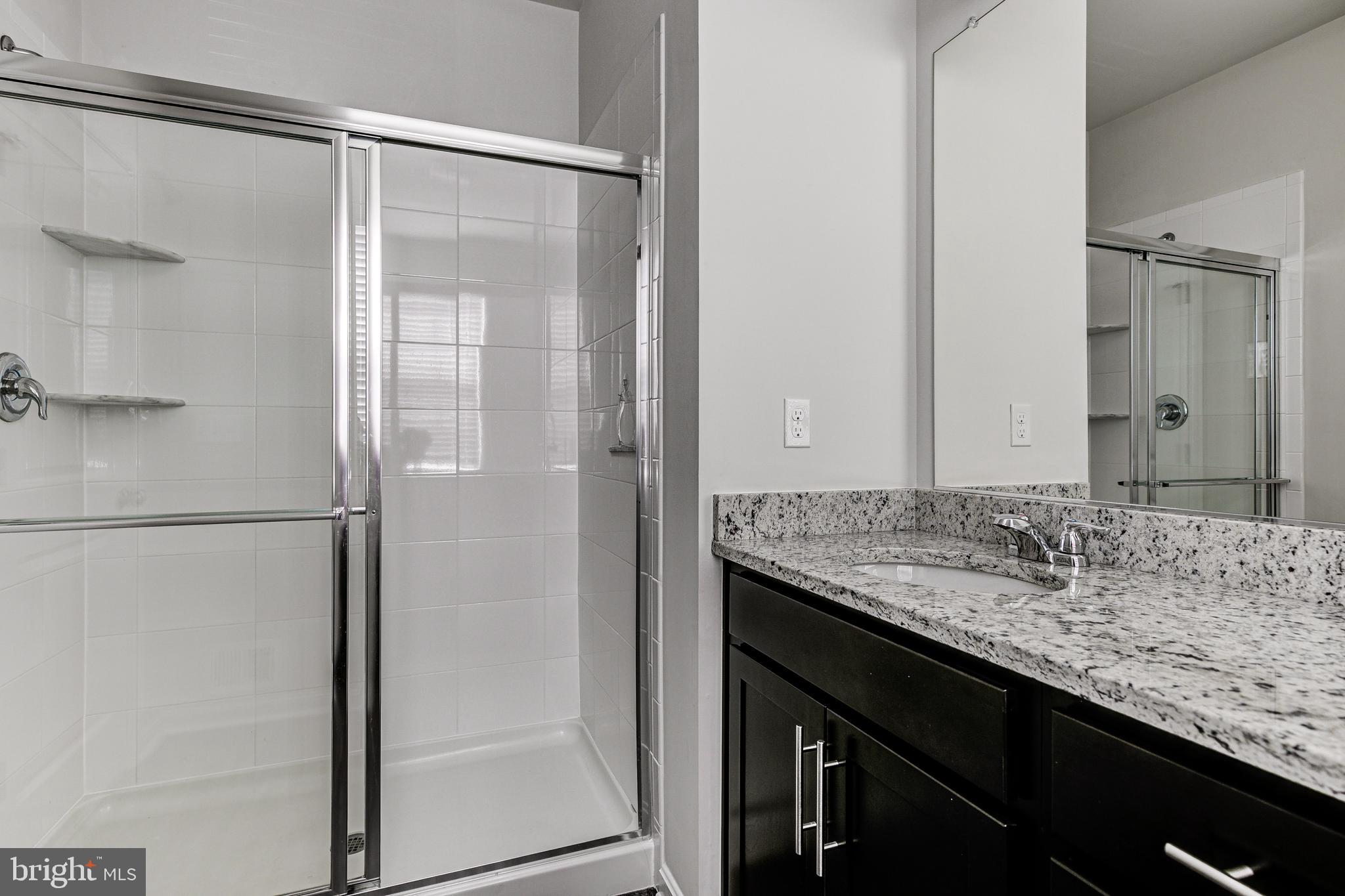 SEVEN OAKS - Residential