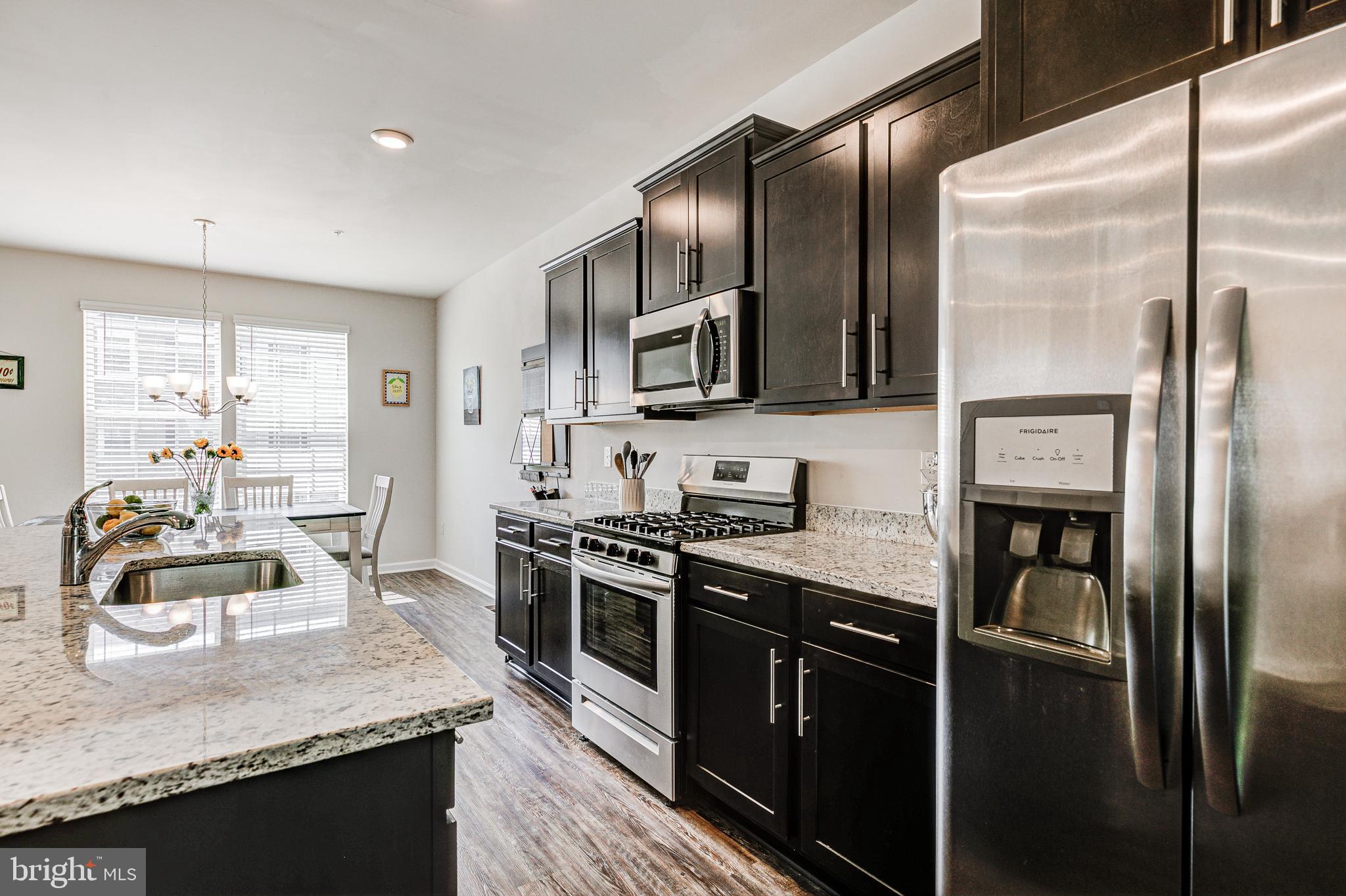 SEVEN OAKS - Residential