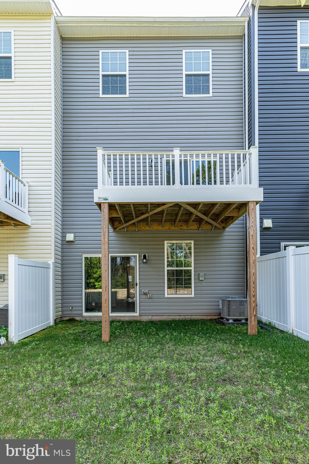 SEVEN OAKS - Residential