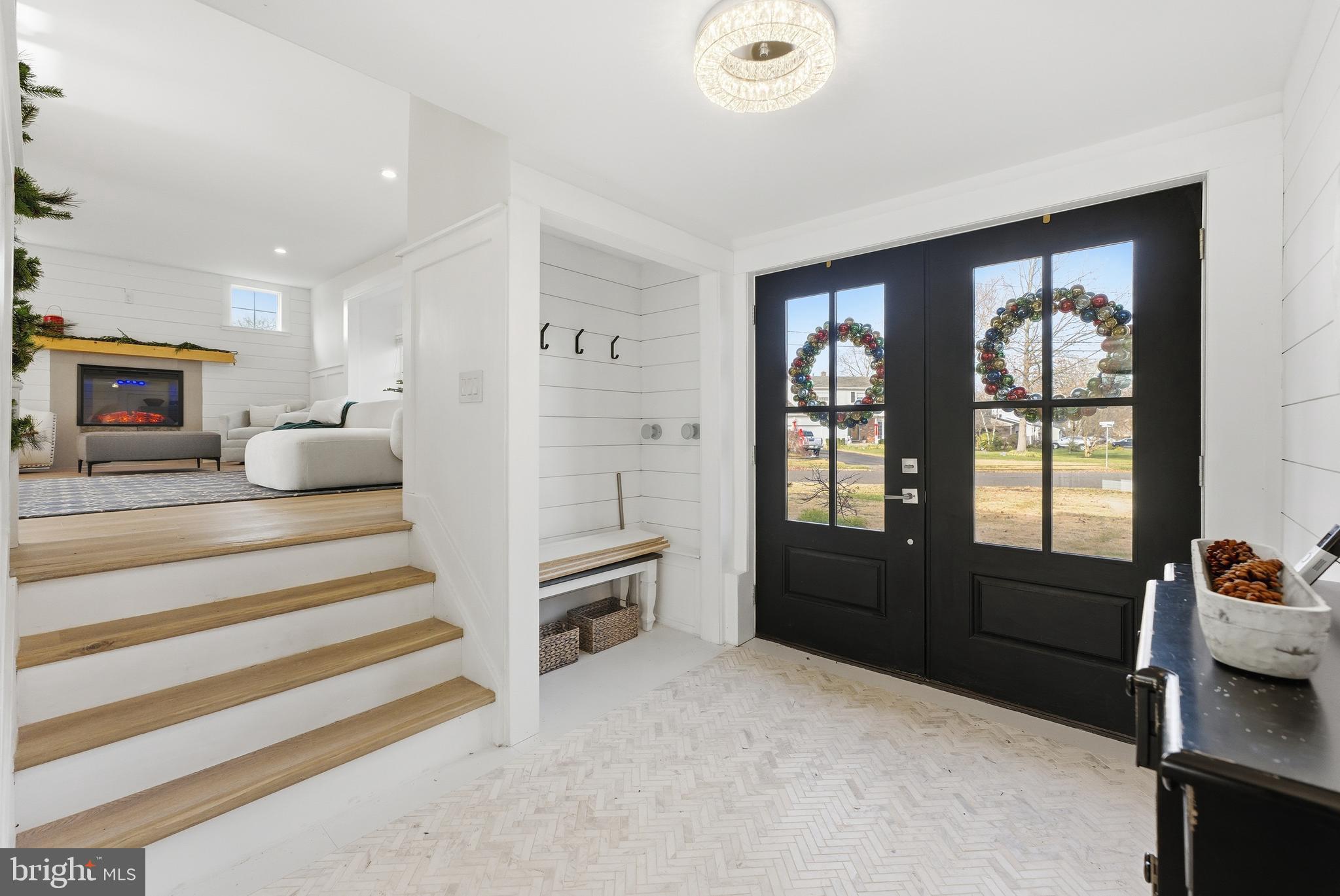 5 WINDING BROOK DRIVE