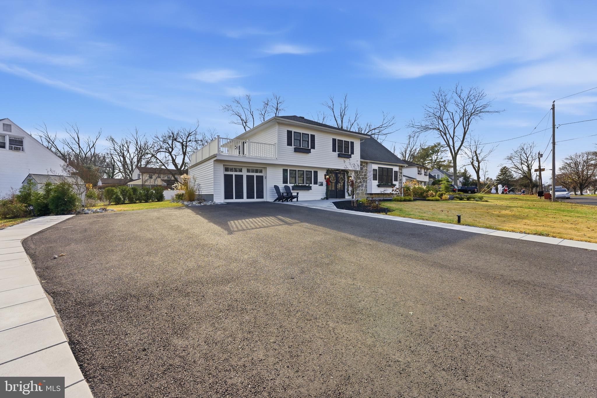 5 WINDING BROOK DRIVE