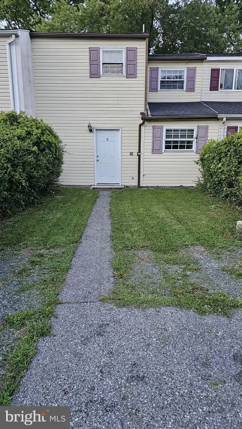 MLS: DENC2106824