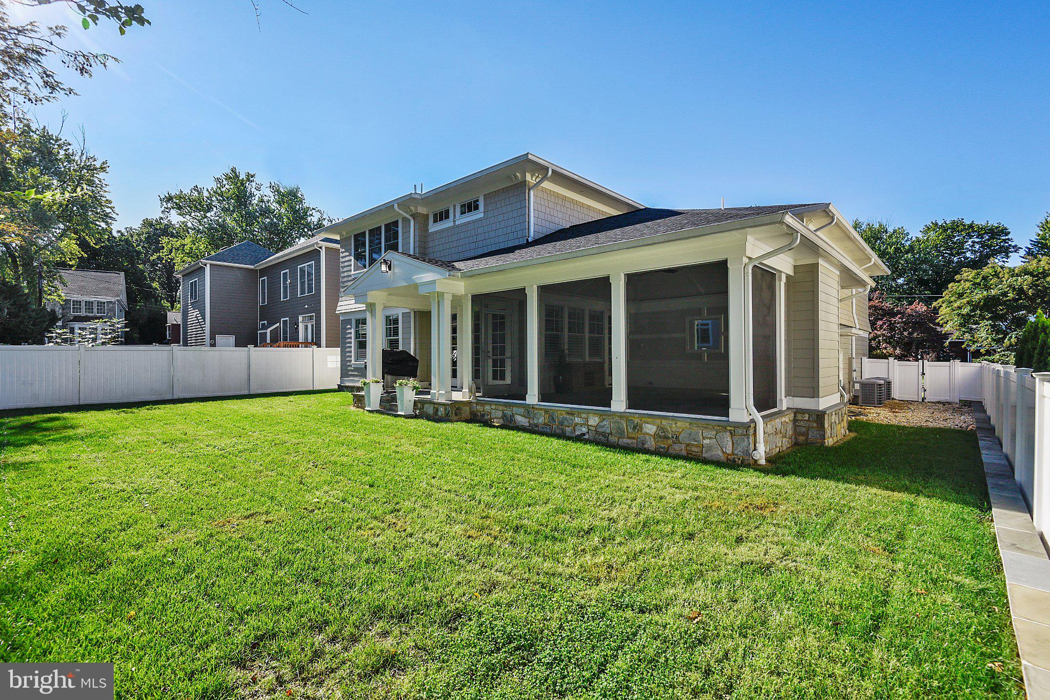 8703 BRADMOOR DRIVE