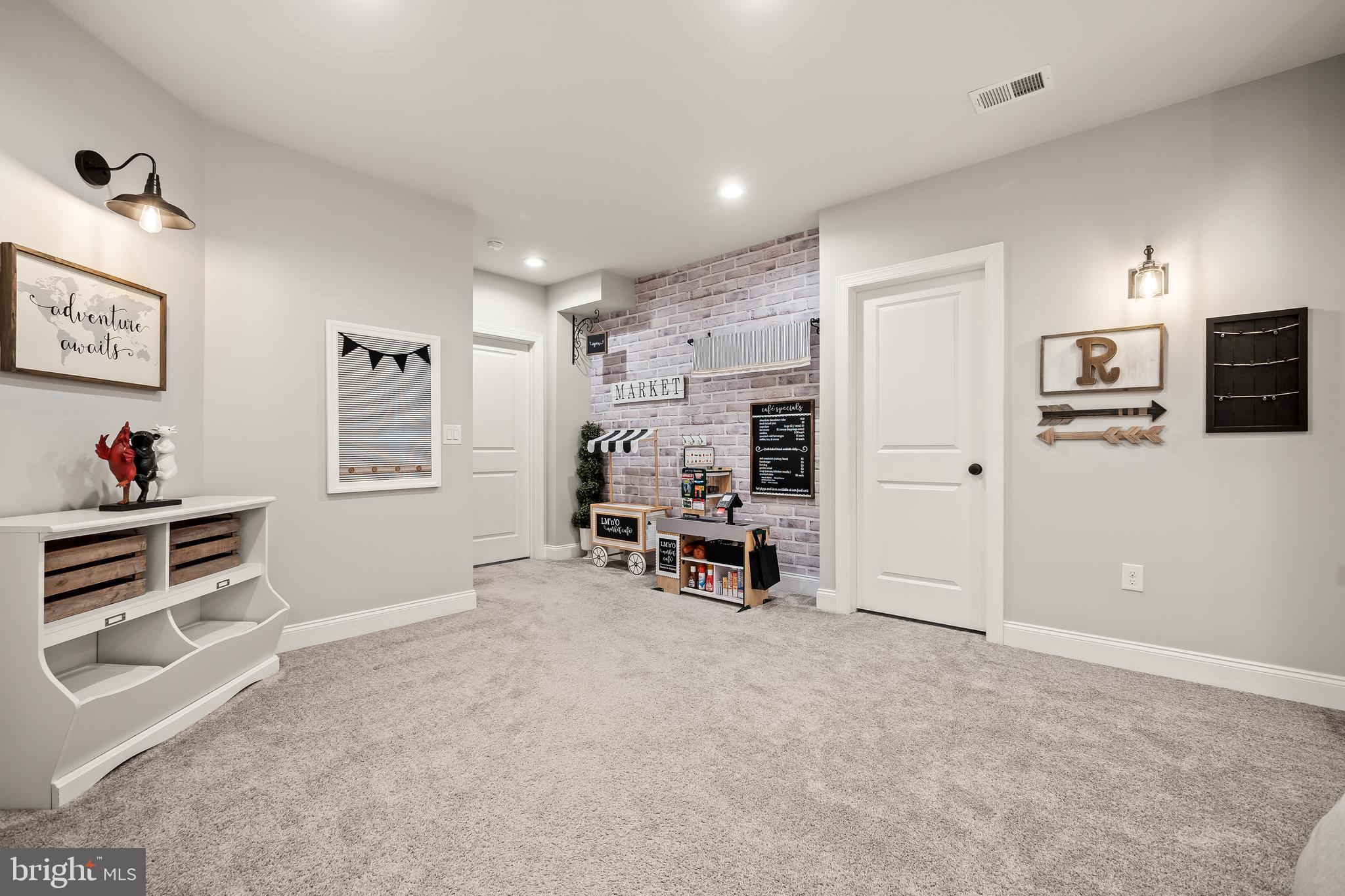 WEYHILL ESTATES - Residential