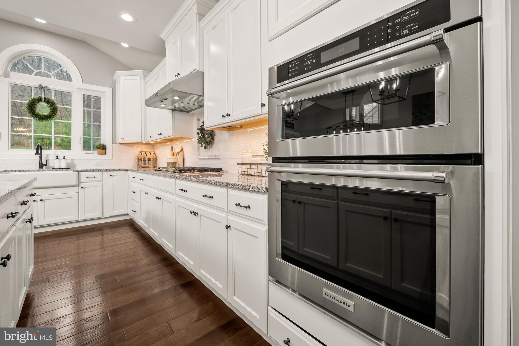 WEYHILL ESTATES - Residential